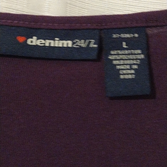 Gorgeous shades of purple dressy Denim 24/7 tee shirt - Picture 2 of 3